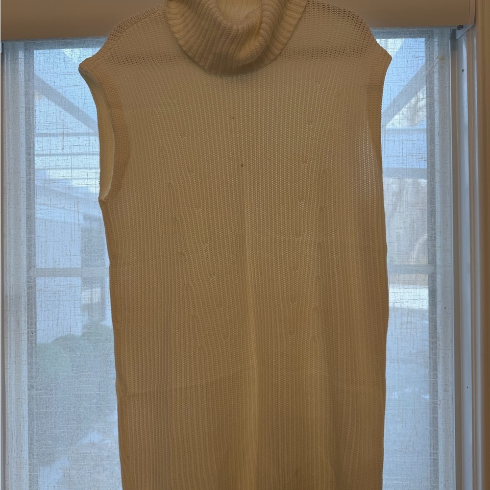 Abercrombie & Fitch Cream Knit Sweater vest